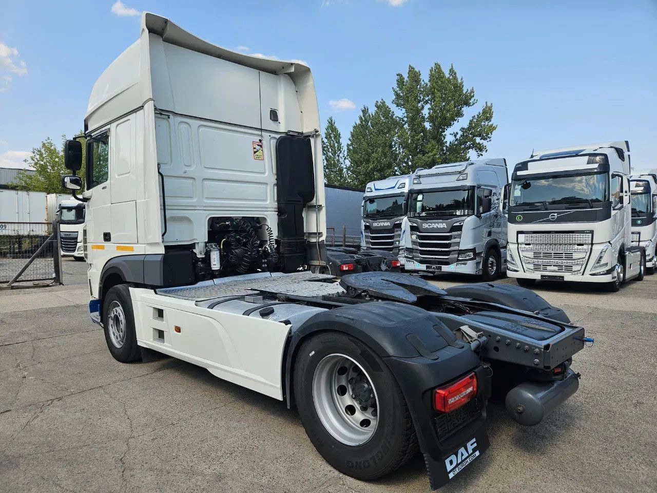 DAF XF 480 SSC Intarder Standklima Full Spoiler - Tracteur routier: photos 4 DAF XF 480 SSC Intarder Standklima Full Spoiler - Tracteur routier: photos 4