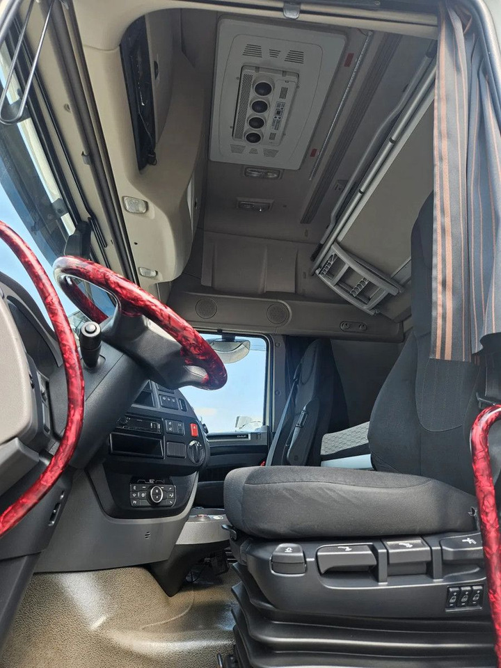 DAF XF 480 SSC Intarder Standklima Full Spoiler - Tracteur routier: photos 5 DAF XF 480 SSC Intarder Standklima Full Spoiler - Tracteur routier: photos 5