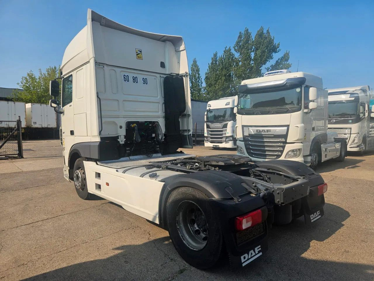 DAF XF 480 SSC-Standard-StandKlima-6 Units - Tracteur routier: photos 4 DAF XF 480 SSC-Standard-StandKlima-6 Units - Tracteur routier: photos 4