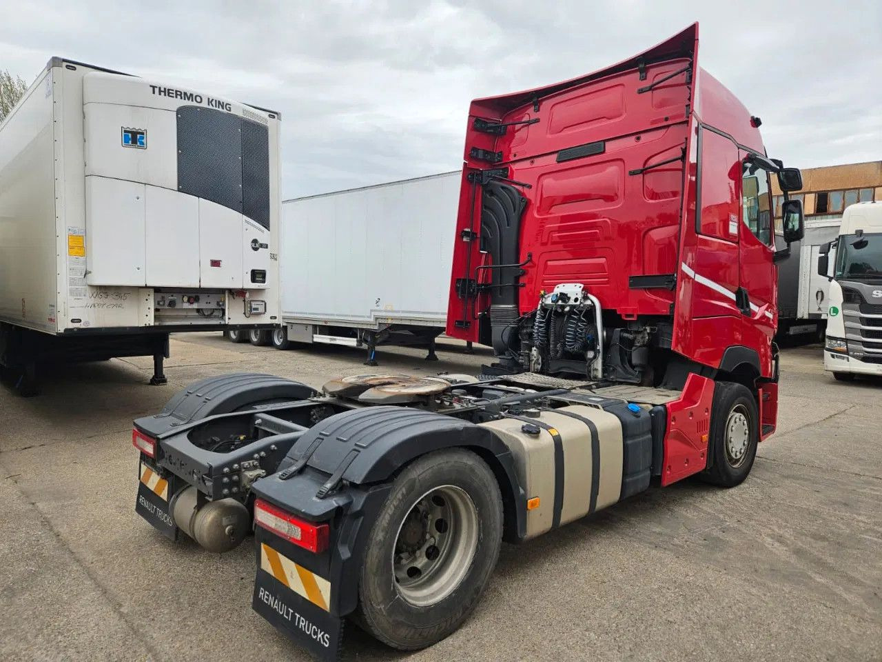 Renault T520 HSC, Standard, Retarder - Tracteur routier: photos 5 Renault T520 HSC, Standard, Retarder - Tracteur routier: photos 5