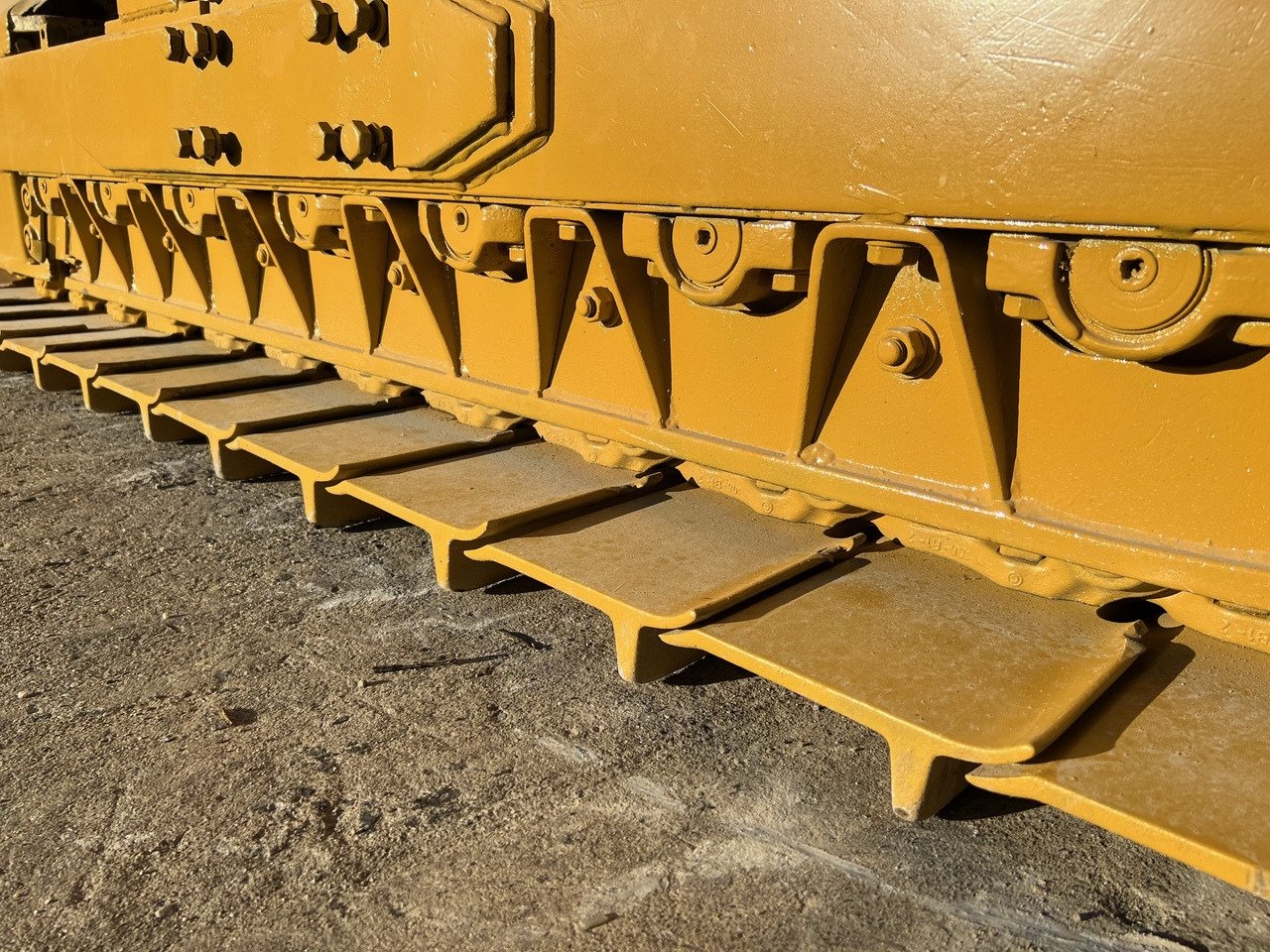 Bulldozer KOMATSU D65-E: photos 7