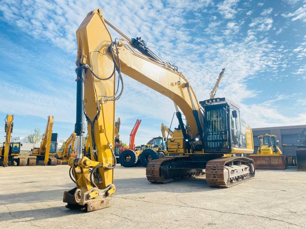 CAT 330 fln - Pelle sur chenille: photos 3 CAT 330 fln - Pelle sur chenille: photos 3