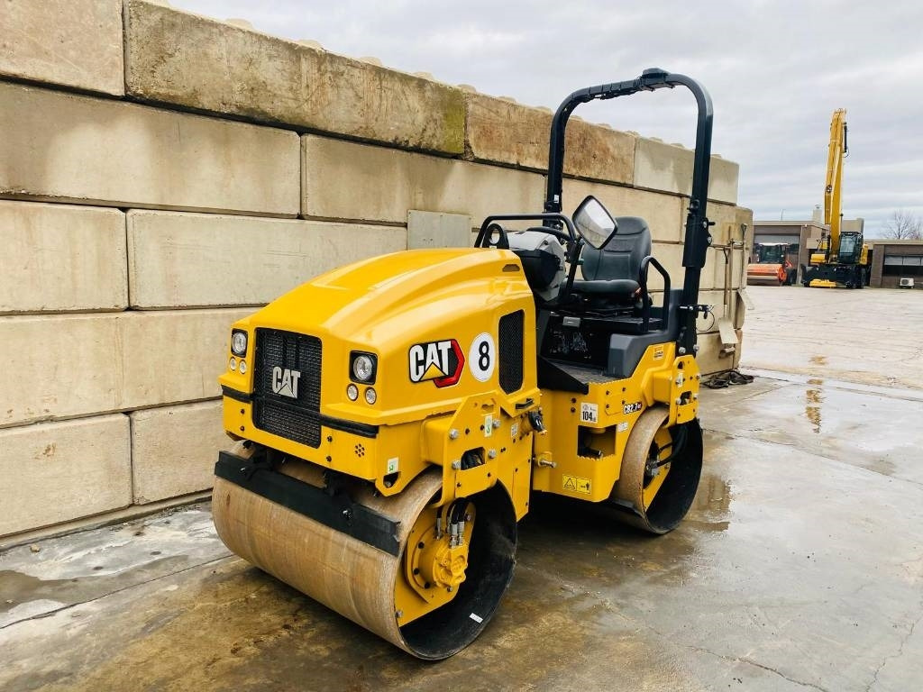 CAT CB 2.7 - Rouleau compresseur: photos 3 CAT CB 2.7 - Rouleau compresseur: photos 3
