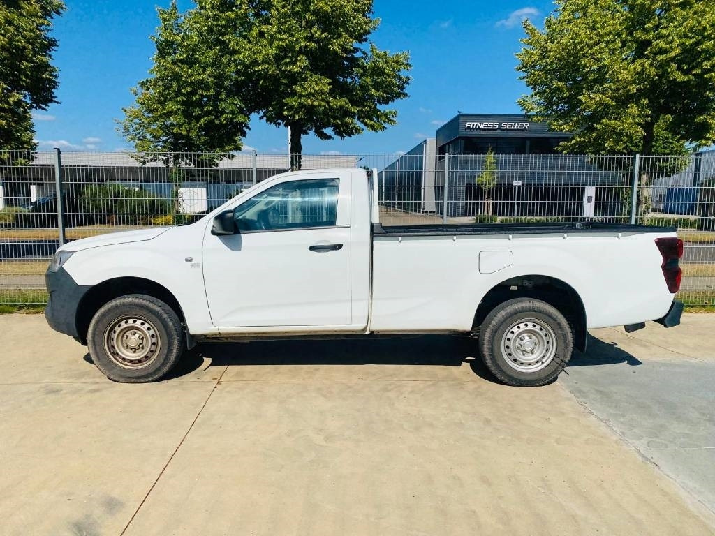 Voiture Isuzu D-Max Socage: photos 6