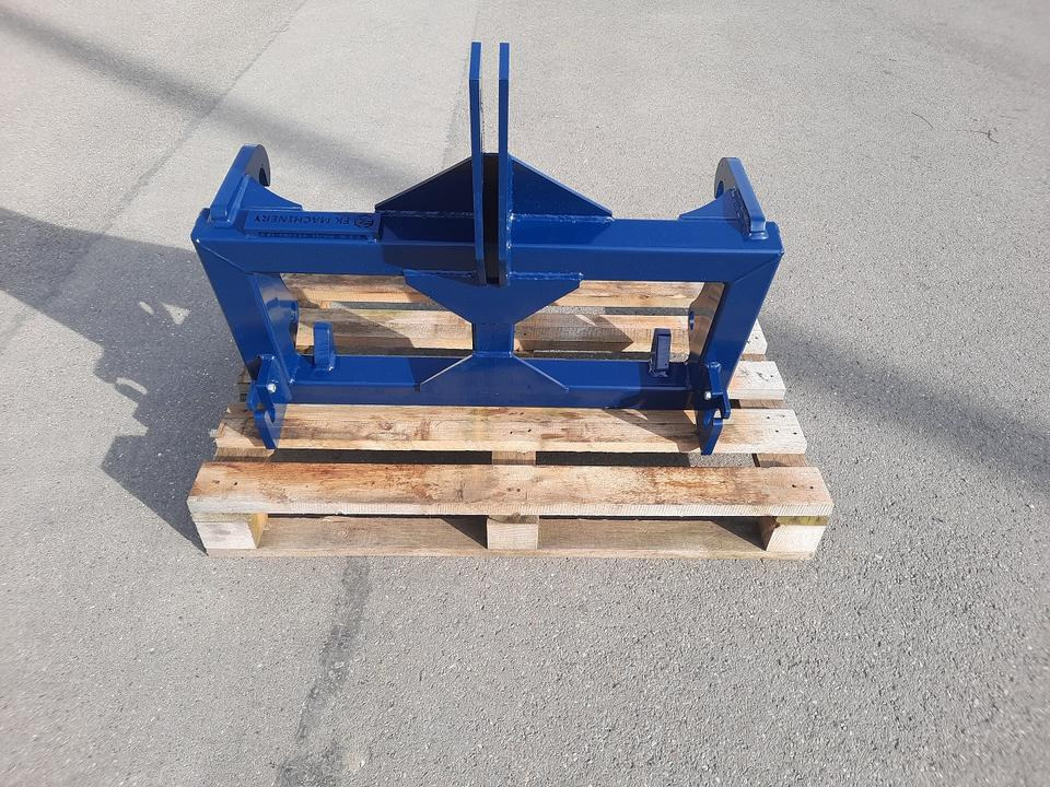 Adapter Komatsu Cat Hoflader Radlader auf 3 Punkt Kat II - Attache rapide: photos 1 Adapter Komatsu Cat Hoflader Radlader auf 3 Punkt Kat II - Attache rapide: photos 1