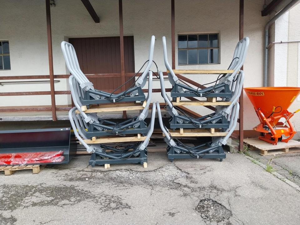 Aktion!! Ballenzange Rundbellenzange Silozange Frontlader Euro - Pinces: photos 1 Aktion!! Ballenzange Rundbellenzange Silozange Frontlader Euro - Pinces: photos 1