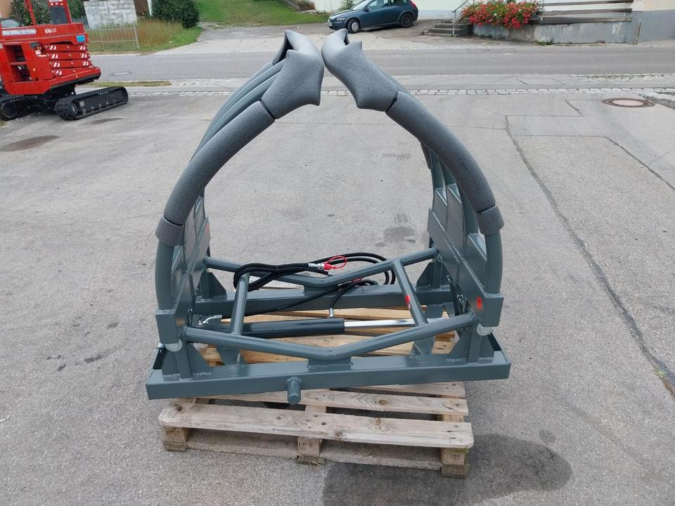 Ballenzange Rundbellenzange Silozange Frontlader Euro Fendt - Pinces: photos 3 Ballenzange Rundbellenzange Silozange Frontlader Euro Fendt - Pinces: photos 3