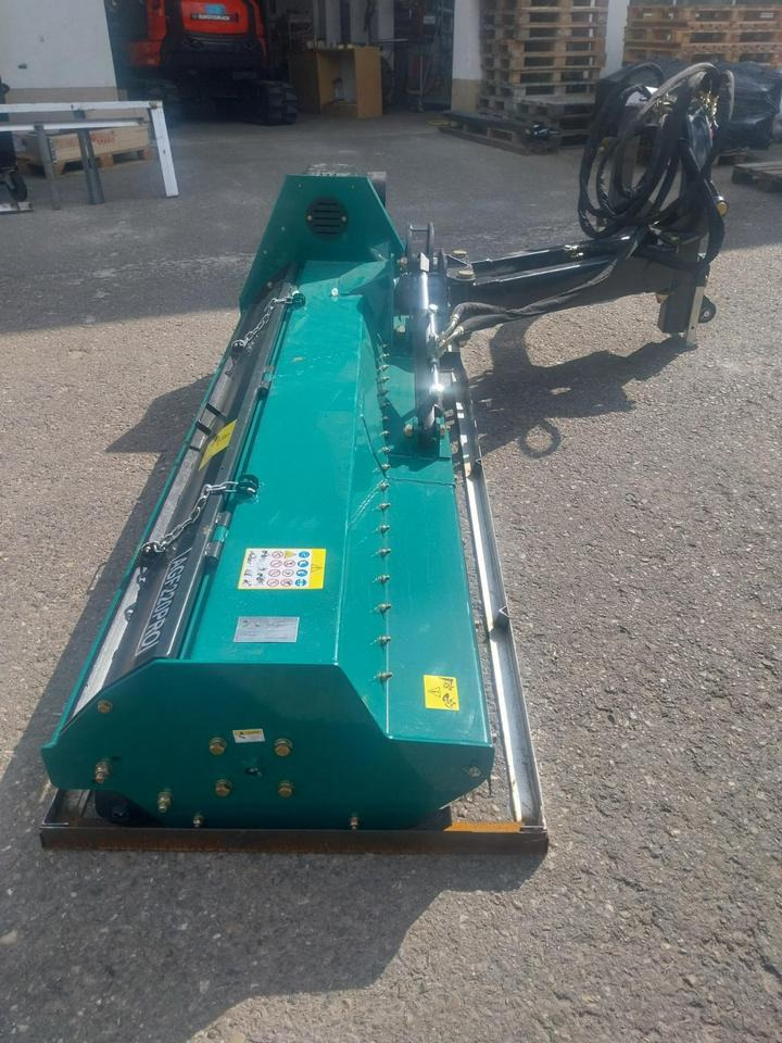 Böschungsmulcher Mulcher Taxon 220 Auslegemulcher - Broyeur d'accotement: photos 4 Böschungsmulcher Mulcher Taxon 220 Auslegemulcher - Broyeur d'accotement: photos 4