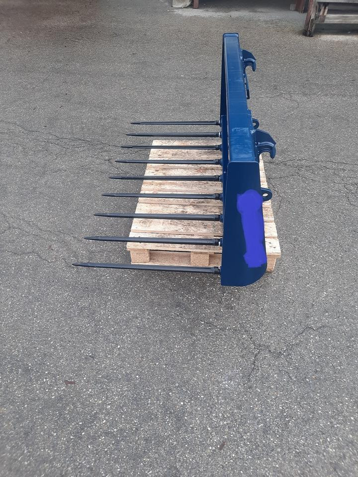 Dunggabel Mistgabel Forke Frontladergabel Euroaufnahme Fendt - Matériel d'ensilage: photos 2 Dunggabel Mistgabel Forke Frontladergabel Euroaufnahme Fendt - Matériel d'ensilage: photos 2