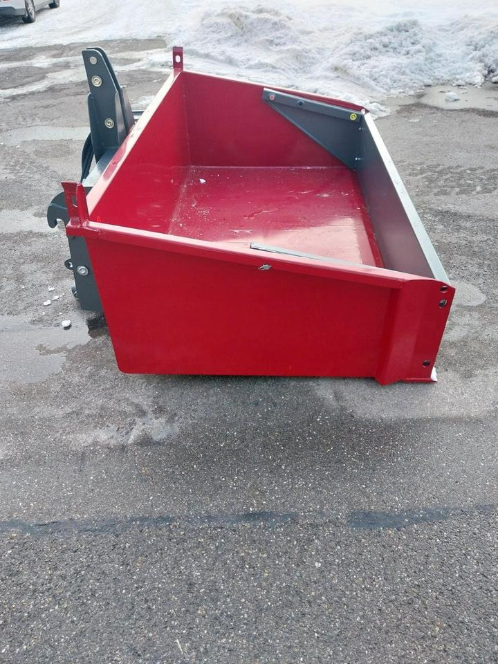 Heckcontainer 2m Container kippbar Schlepper Heckmulde Schaufel - Godet pour chargeur: photos 2 Heckcontainer 2m Container kippbar Schlepper Heckmulde Schaufel - Godet pour chargeur: photos 2