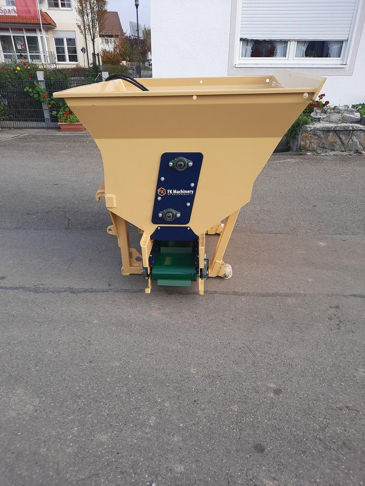 Liegeboxen Einstreugerät Futterverteilgerät Hoflader Radlader Cat - Matériel d'élevage: photos 3 Liegeboxen Einstreugerät Futterverteilgerät Hoflader Radlader Cat - Matériel d'élevage: photos 3