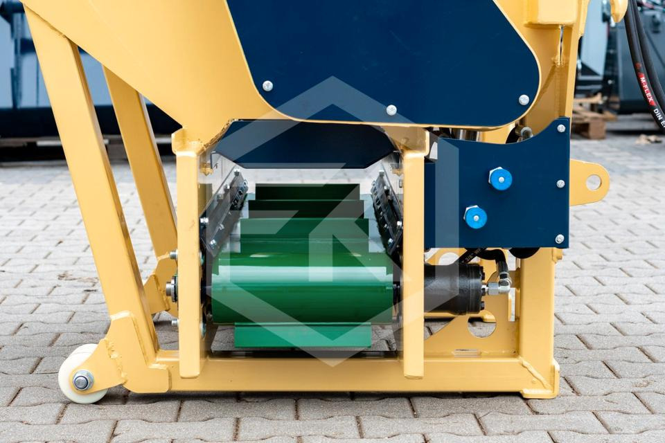 Matériel d'élevage neuf Liegeboxen Einstreugerät Futterverteilgerät Hoflader Teleskoplade: photos 7 Matériel d'élevage neuf Liegeboxen Einstreugerät Futterverteilgerät Hoflader Teleskoplade: photos 7