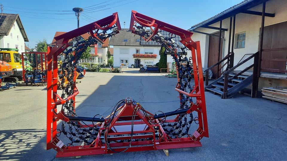 Wiesenegge 6 - 8m Wiesenstriegel Wiesenschleppe Schlepper - Herse à chaîne: photos 5 Wiesenegge 6 - 8m Wiesenstriegel Wiesenschleppe Schlepper - Herse à chaîne: photos 5