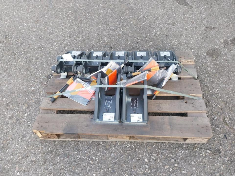 Neuen Schnellwechsler MS 01 Rädlinger 1 - 2 to Minibagger Komatsu - Attache rapide pour Mini pelle: photos 3 Neuen Schnellwechsler MS 01 Rädlinger 1 - 2 to Minibagger Komatsu - Attache rapide pour Mini pelle: photos 3