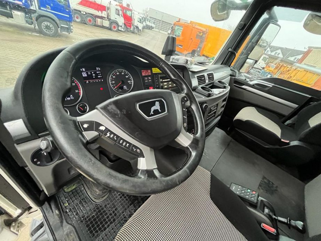 MAN MAN TG-S Abrollkipper 26.460 6x2-2 BL Meiller, Funk - Camion ampliroll: photos 5 MAN MAN TG-S Abrollkipper 26.460 6x2-2 BL Meiller, Funk - Camion ampliroll: photos 5