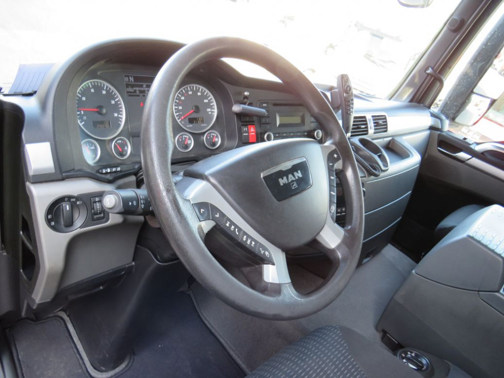 MAN MAN TG-S Pritsche Heckkran 26.400 6x2-2 BL Atlas 165.2 - Camion plateau, Camion grue: photos 5 MAN MAN TG-S Pritsche Heckkran 26.400 6x2-2 BL Atlas 165.2 - Camion plateau, Camion grue: photos 5