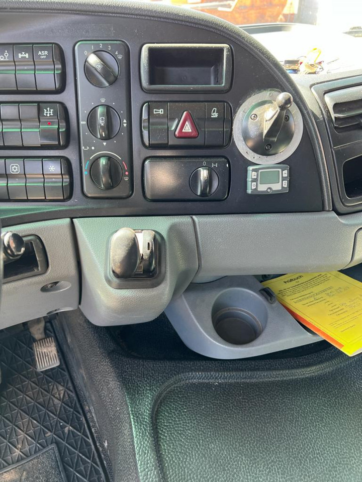 MERCEDES-BENZ Actros 2546 L 6x2 Pritsche Heckkran Palfinger PK 44.002+Winde - Camion plateau, Camion grue: photos 2 MERCEDES-BENZ Actros 2546 L 6x2 Pritsche Heckkran Palfinger PK 44.002+Winde - Camion plateau, Camion grue: photos 2