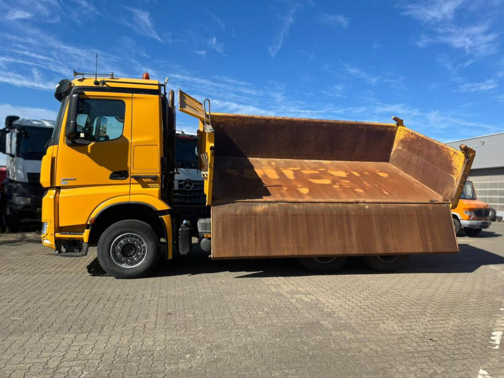 MERCEDES-BENZ Arocs 2663 6x4 3-Achs Kipper Meiller Bordmatik - Camion benne: photos 5 MERCEDES-BENZ Arocs 2663 6x4 3-Achs Kipper Meiller Bordmatik - Camion benne: photos 5