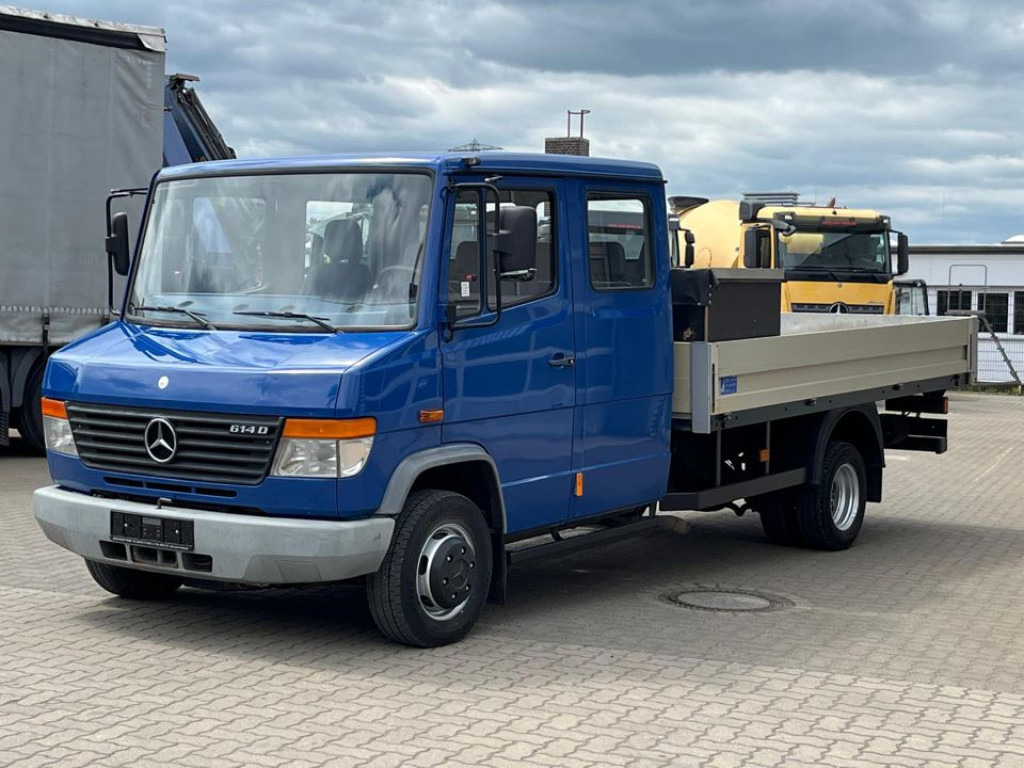 Fourgon plateau, Utilitaire double cabine MERCEDES-BENZ Vario 614 D Pritsche Doppelkabine LKW Motor 4.3 Ltr.: photos 1