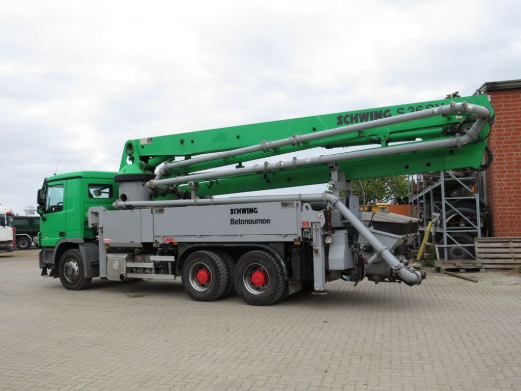 Mercedes-Benz Actros 2641 6x4 Betonpumpe Schwing S 36 X nur 2 - Camion pompe: photos 3 Mercedes-Benz Actros 2641 6x4 Betonpumpe Schwing S 36 X nur 2 - Camion pompe: photos 3