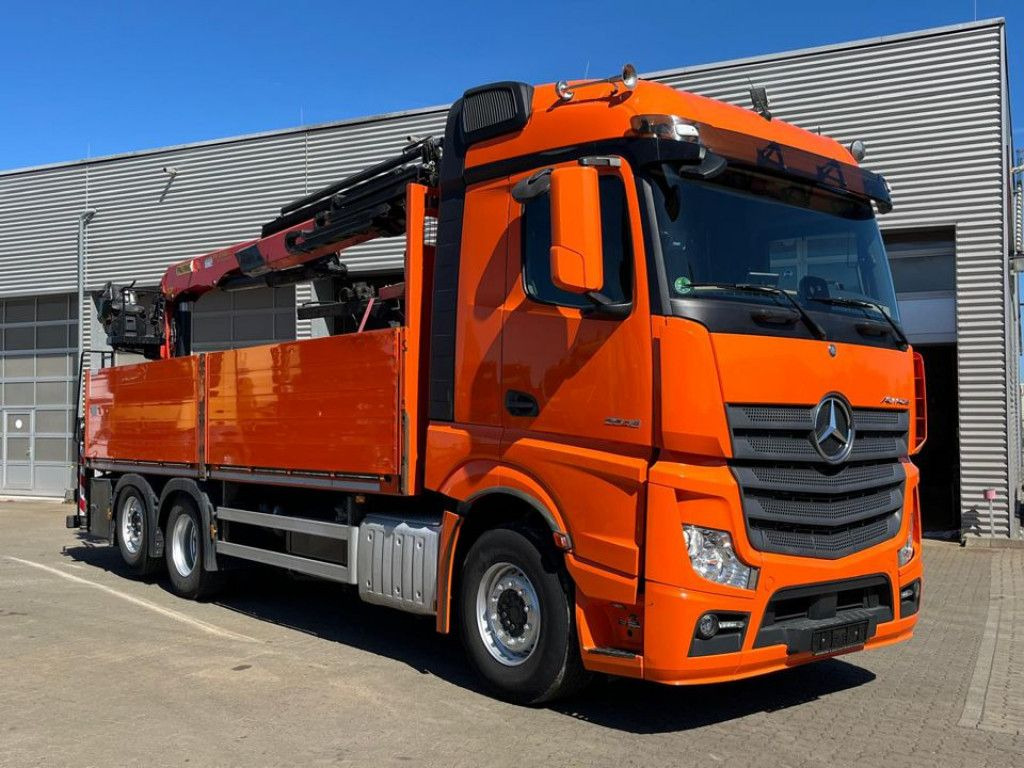 Mercedes-Benz Actros 2648 L 6x2 Pritsche Heckkran 3xhydr.Aussc - Camion grue: photos 2 Mercedes-Benz Actros 2648 L 6x2 Pritsche Heckkran 3xhydr.Aussc - Camion grue: photos 2