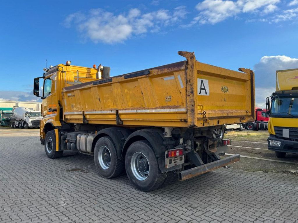 Mercedes-Benz Arocs 2663 6x4 3-Achs Kipper Meiller Bordmatik - Camion benne: photos 3 Mercedes-Benz Arocs 2663 6x4 3-Achs Kipper Meiller Bordmatik - Camion benne: photos 3
