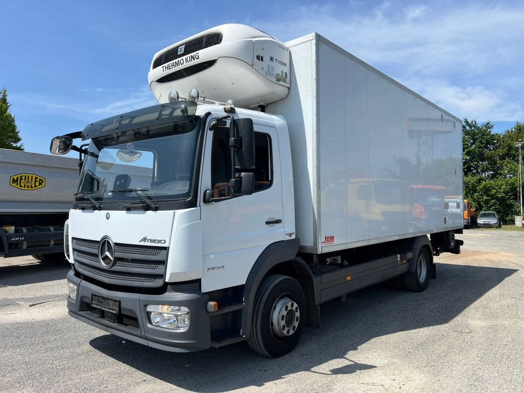 Mercedes-Benz Atego 1224 L Kühlkoffer LBW Tiefkühler 6,2m/LBW - Camion frigorifique: photos 1 Mercedes-Benz Atego 1224 L Kühlkoffer LBW Tiefkühler 6,2m/LBW - Camion frigorifique: photos 1