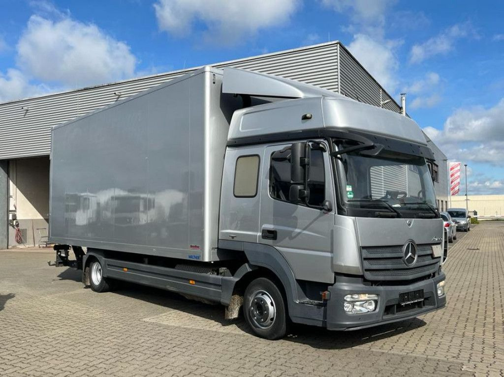 Mercedes-Benz Atego 818 L Möbelkoffer LBW Möbelkoffer gr.Fhs+S - Fourgon grand volume: photos 2 Mercedes-Benz Atego 818 L Möbelkoffer LBW Möbelkoffer gr.Fhs+S - Fourgon grand volume: photos 2