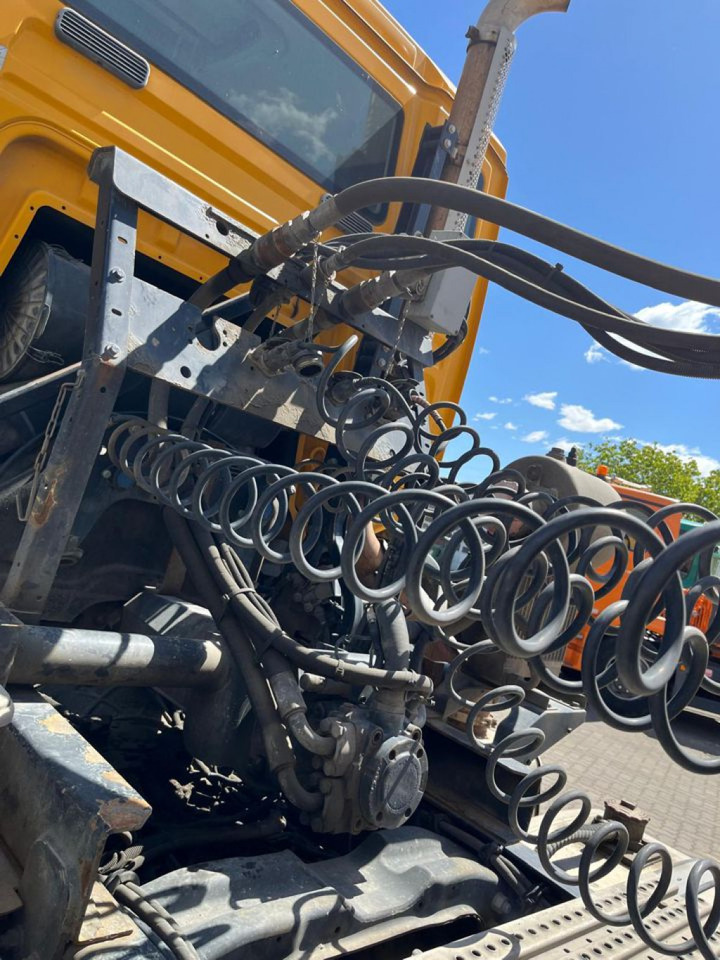 MAN TG-S 18.440 4x4 H BLS SZM Komplettpreis mit Betonauflieger - Tracteur routier: photos 4 MAN TG-S 18.440 4x4 H BLS SZM Komplettpreis mit Betonauflieger - Tracteur routier: photos 4