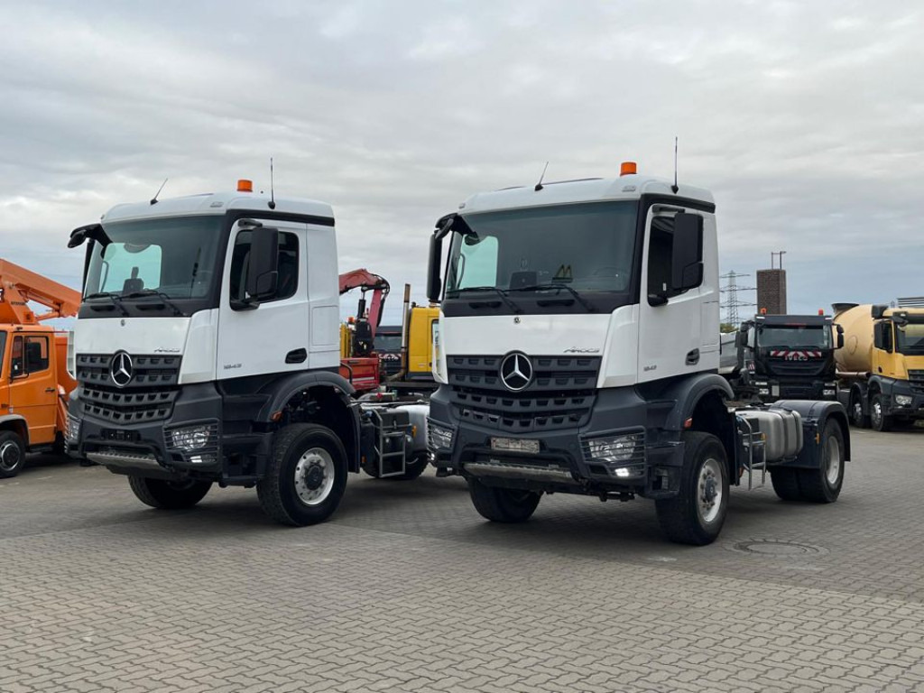 MERCEDES-BENZ Arocs 2043 AS 4x4 SZM nur 133TKM ! Kipphydraulik - Tracteur routier: photos 1 MERCEDES-BENZ Arocs 2043 AS 4x4 SZM nur 133TKM ! Kipphydraulik - Tracteur routier: photos 1
