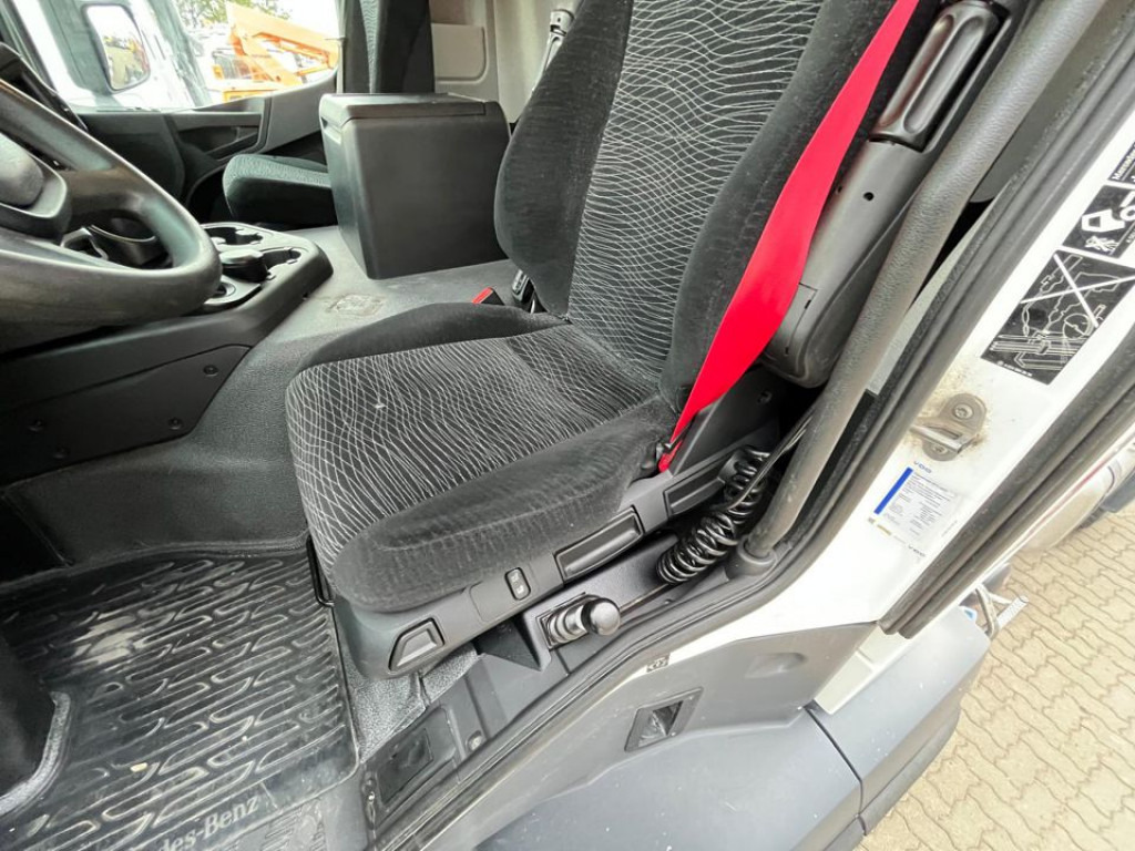 MERCEDES-BENZ Arocs 2043 AS 4x4 SZM nur 133TKM ! Kipphydraulik - Tracteur routier: photos 2 MERCEDES-BENZ Arocs 2043 AS 4x4 SZM nur 133TKM ! Kipphydraulik - Tracteur routier: photos 2