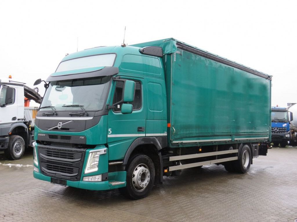 Volvo FM 380 Pritsche LBW LBW 2to Tautli.+Edscha - Camion à rideaux coulissants: photos 1 Volvo FM 380 Pritsche LBW LBW 2to Tautli.+Edscha - Camion à rideaux coulissants: photos 1