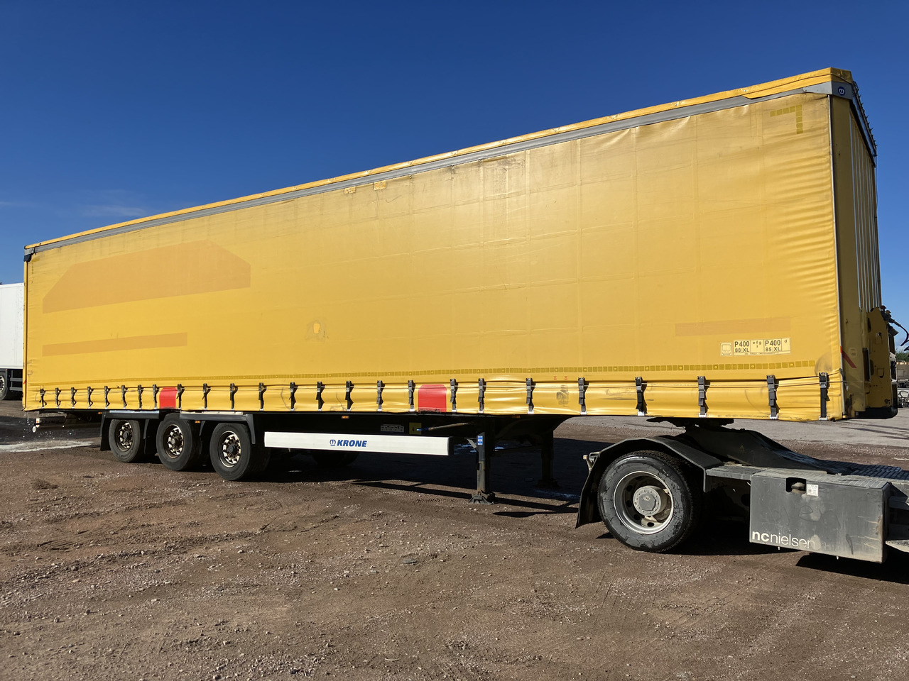 KRONE MEGA CURTAIN - LIFTING ROOF - HUCKEPACK - Semi-remorque rideaux coulissants: photos 1 KRONE MEGA CURTAIN - LIFTING ROOF - HUCKEPACK - Semi-remorque rideaux coulissants: photos 1