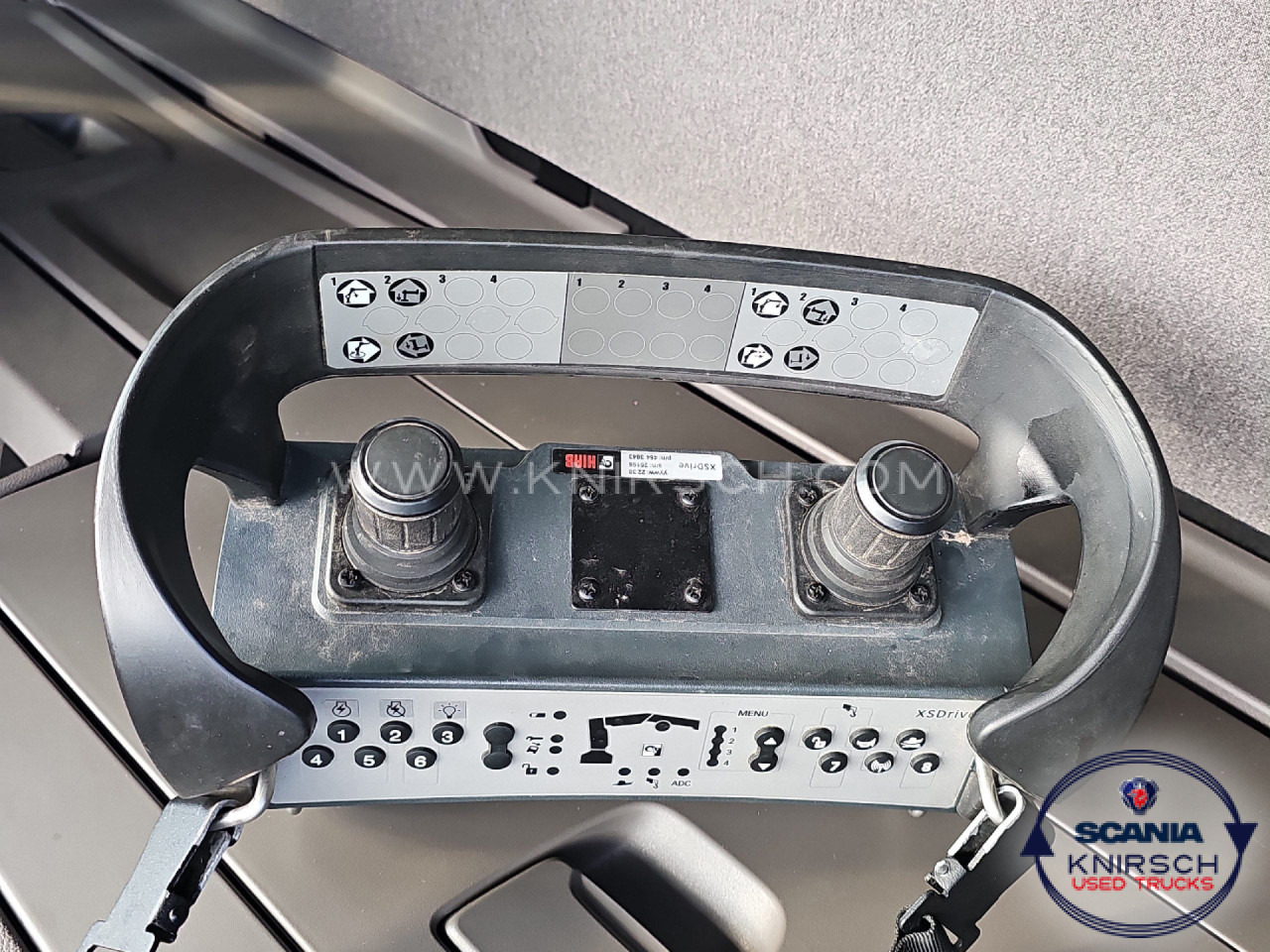 SCANIA G 320 B4x2NA 3-Seitenkipper Dautel mit Kran Hiab - Utilitaire benne: photos 4 SCANIA G 320 B4x2NA 3-Seitenkipper Dautel mit Kran Hiab - Utilitaire benne: photos 4