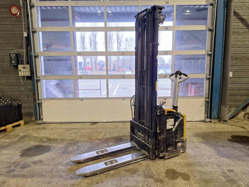 Caterpillar NSP16N - Gerbeur: photos 5 Caterpillar NSP16N - Gerbeur: photos 5