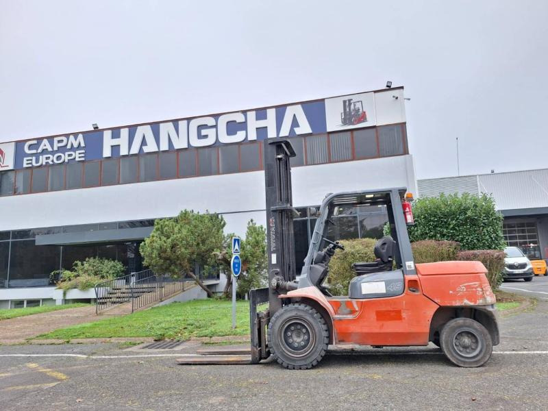 Toyota 02-7FD40 - Chariot élévateur diesel: photos 3 Toyota 02-7FD40 - Chariot élévateur diesel: photos 3