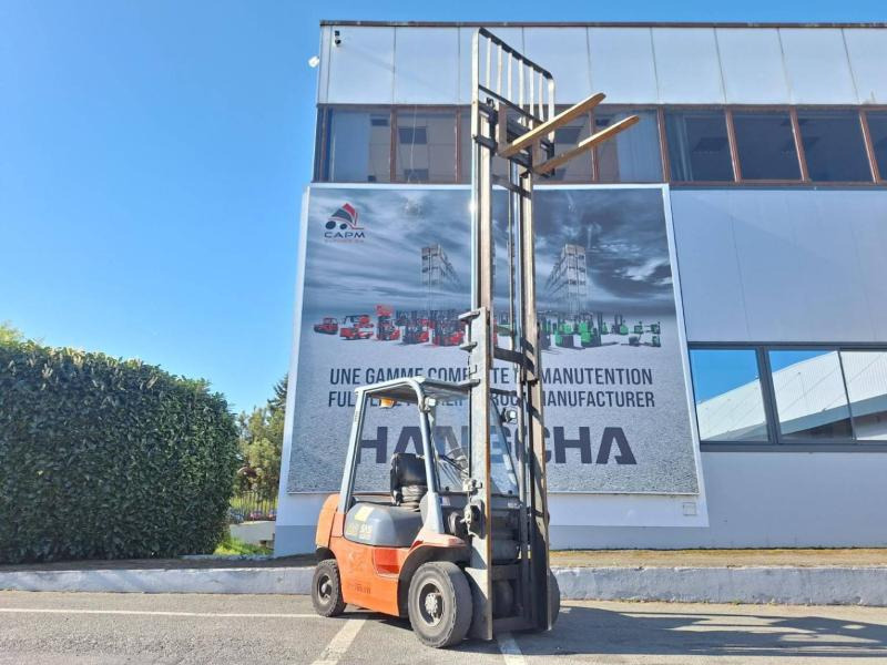 Toyota 6-7fdf25 - Chariot élévateur diesel: photos 5 Toyota 6-7fdf25 - Chariot élévateur diesel: photos 5