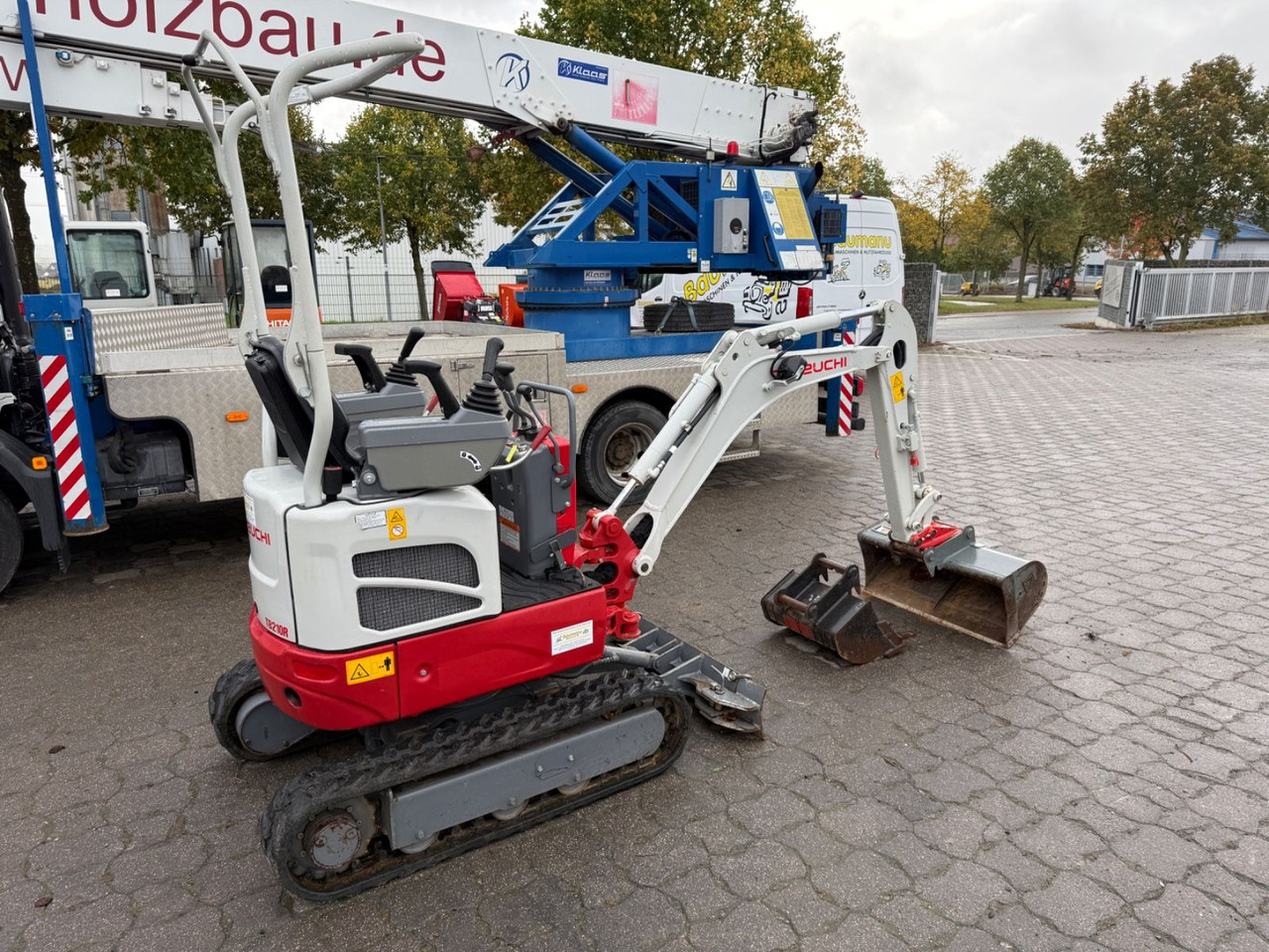 Takeuchi TB 210 R, Bj. 23, 370 BH, SW MS01, TL, GL - Mini pelle: photos 4 Takeuchi TB 210 R, Bj. 23, 370 BH, SW MS01, TL, GL - Mini pelle: photos 4