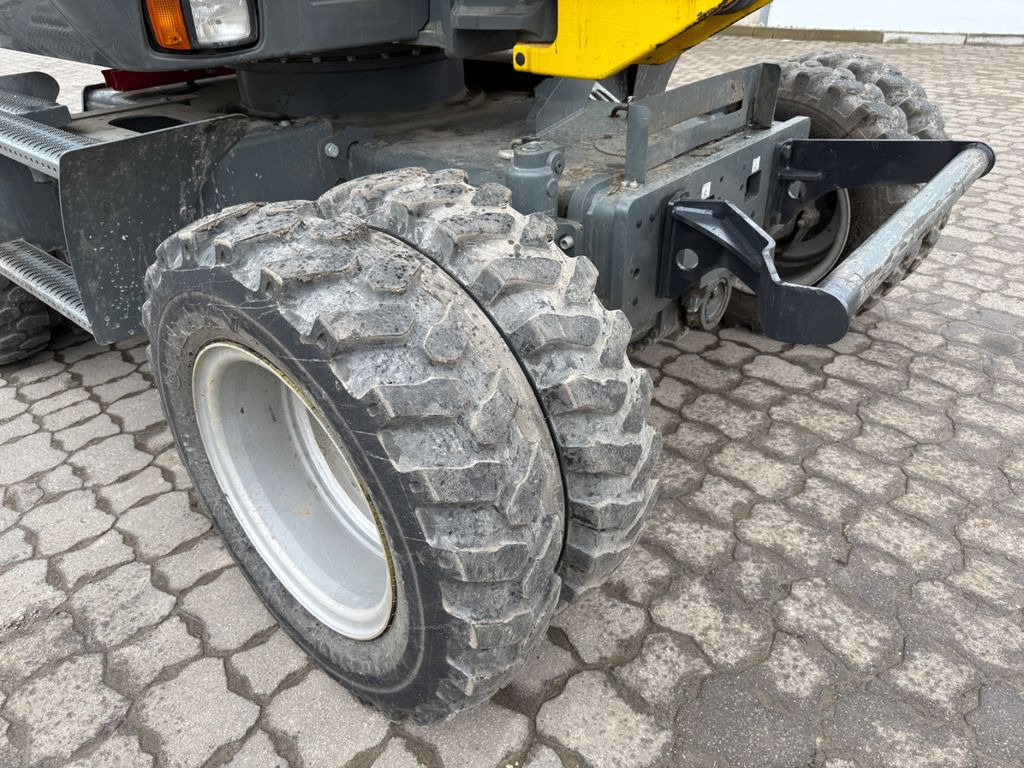 Wacker EW 100, Bj 20, 2050 BH, VA, HS08, TL - Pelle sur pneus: photos 5 Wacker EW 100, Bj 20, 2050 BH, VA, HS08, TL - Pelle sur pneus: photos 5