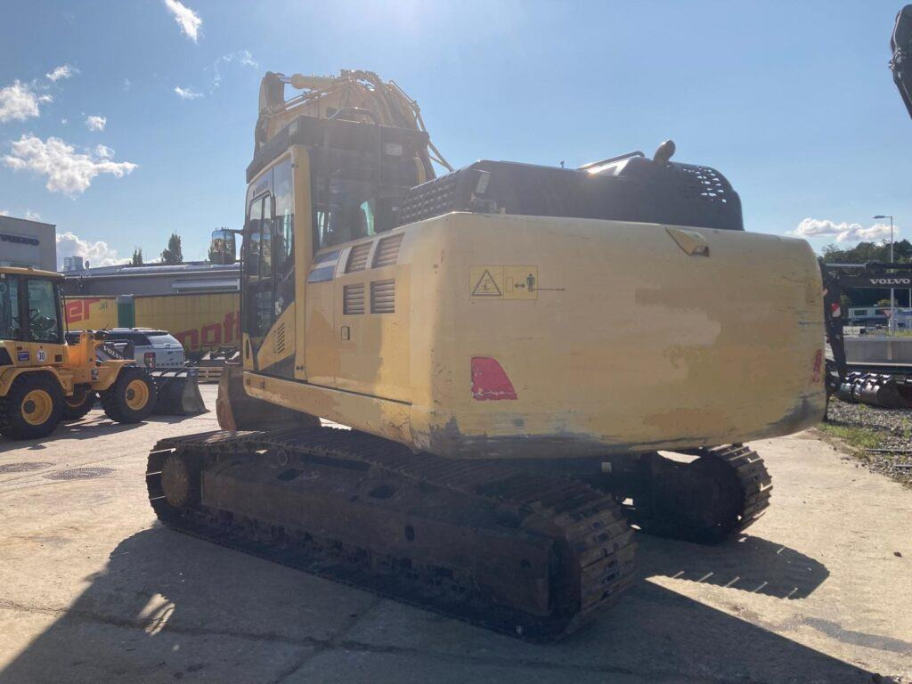 Komatsu PC210LC-11 - Pelle sur chenille: photos 3 Komatsu PC210LC-11 - Pelle sur chenille: photos 3