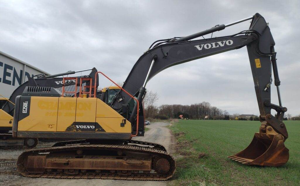 Volvo EC250EL - Pelle sur chenille: photos 1 Volvo EC250EL - Pelle sur chenille: photos 1