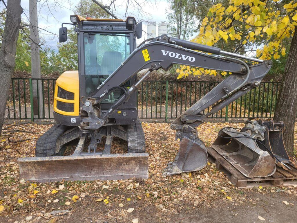 Volvo ECR35D - Mini pelle: photos 1 Volvo ECR35D - Mini pelle: photos 1