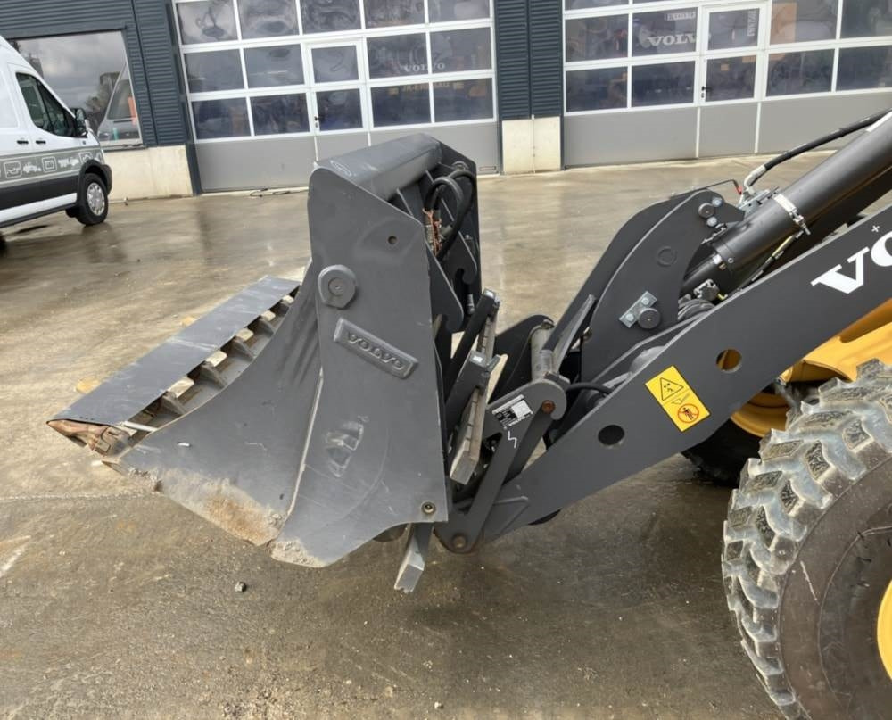 Volvo JL20H Electric - Mini chargeuse: photos 5 Volvo JL20H Electric - Mini chargeuse: photos 5