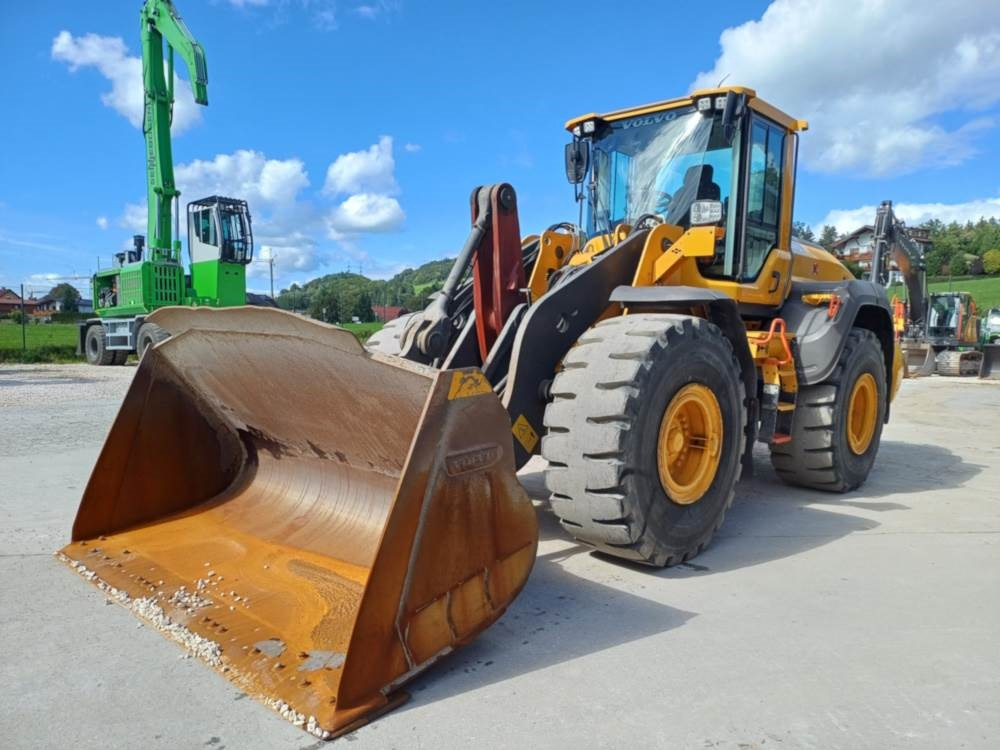 Volvo L110H - Chargeuse sur pneus: photos 4 Volvo L110H - Chargeuse sur pneus: photos 4