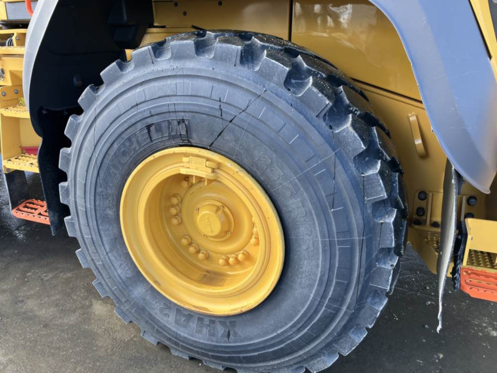 Chargeuse sur pneus Volvo L120H: photos 9