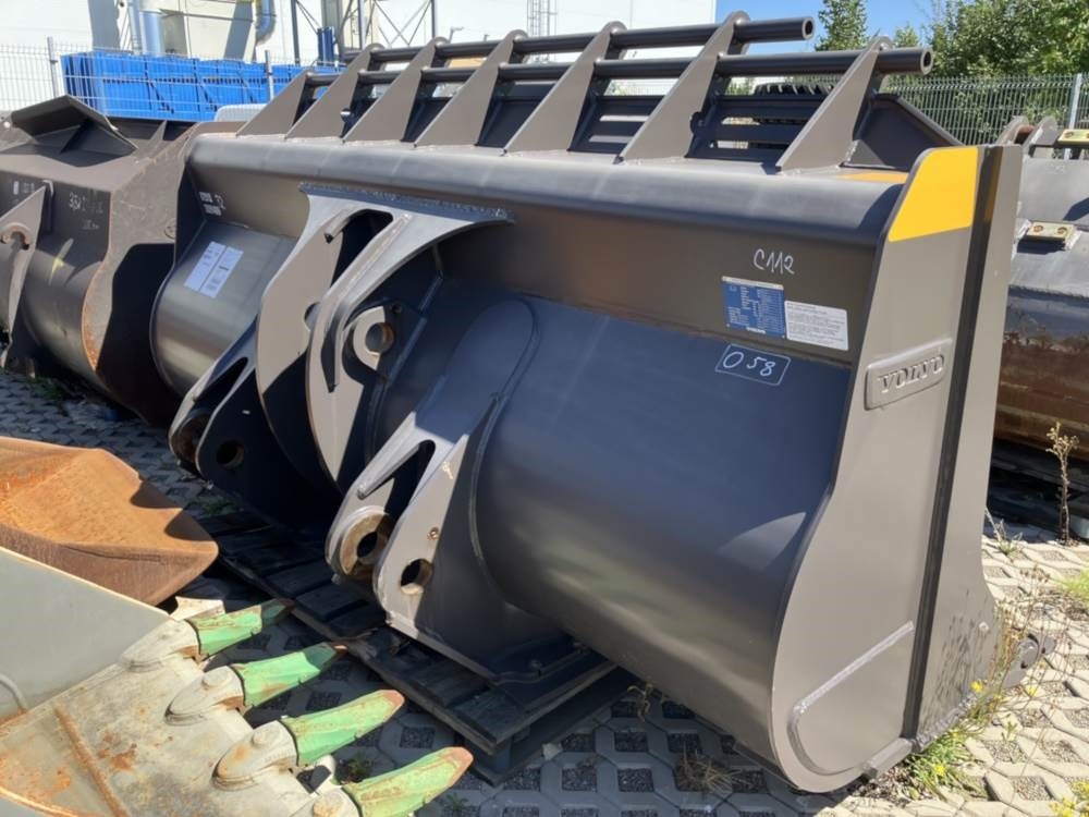 Volvo Schaufel mit Zähnen - Godet: photos 3 Volvo Schaufel mit Zähnen - Godet: photos 3