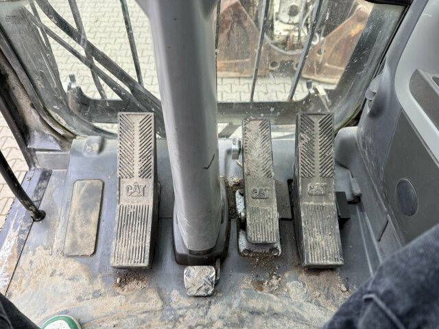 CAT M318D Mobilbagger *9.235 h *Schnellw. *Greifer - Pelle sur pneus: photos 5 CAT M318D Mobilbagger *9.235 h *Schnellw. *Greifer - Pelle sur pneus: photos 5