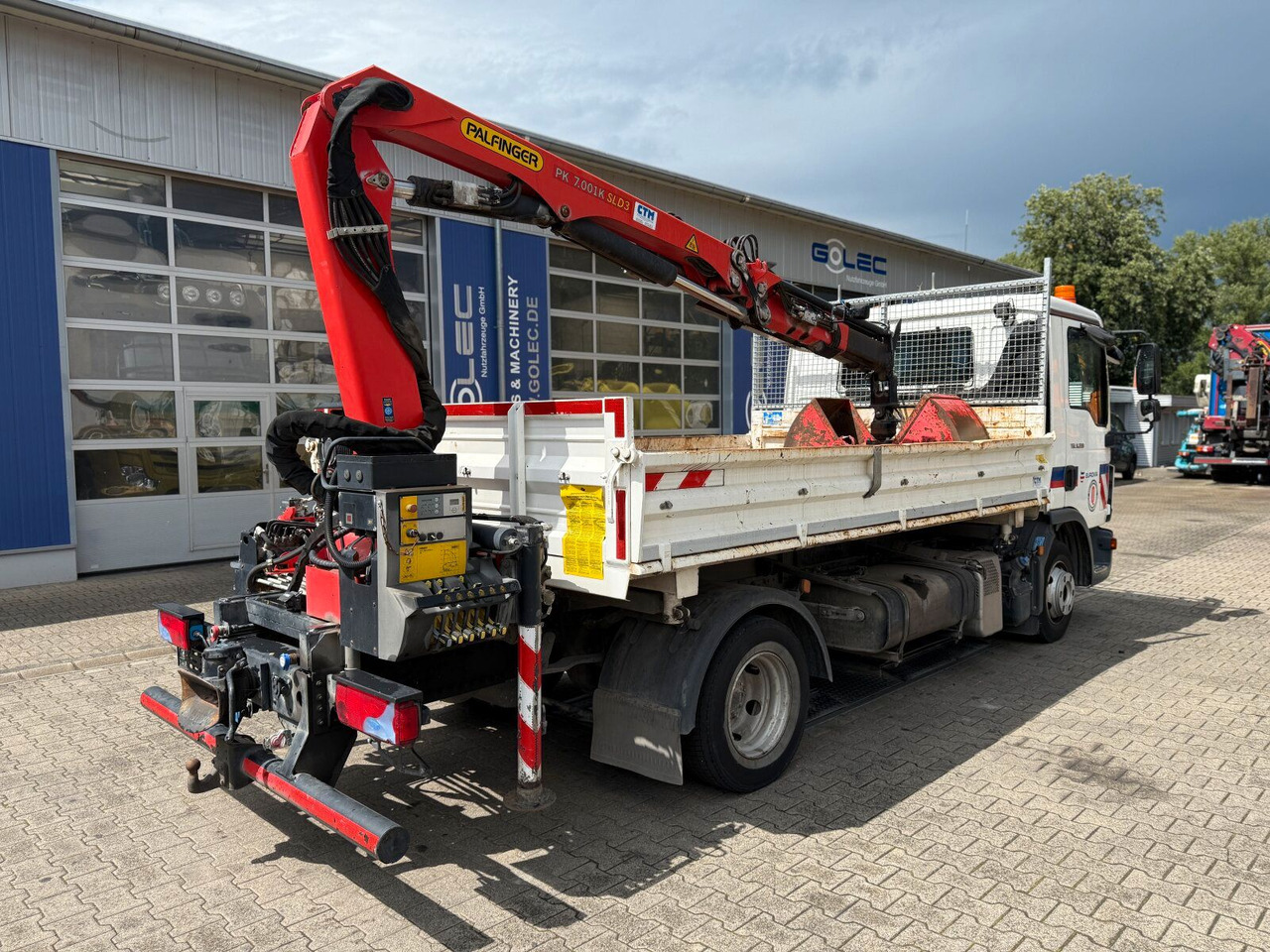 MAN TGL 8.220 4x2 Kipper Kran Palfinger 7.001-K A - Utilitaire benne: photos 5 MAN TGL 8.220 4x2 Kipper Kran Palfinger 7.001-K A - Utilitaire benne: photos 5