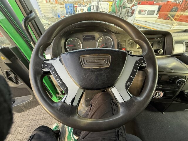 MAN TGS 26.400 6x6 MEILLER Kipper Schmitz EURO 5 - crédit-bail MAN TGS 26.400 6x6 MEILLER Kipper Schmitz EURO 5: photos 14 MAN TGS 26.400 6x6 MEILLER Kipper Schmitz EURO 5 - crédit-bail MAN TGS 26.400 6x6 MEILLER Kipper Schmitz EURO 5: photos 14