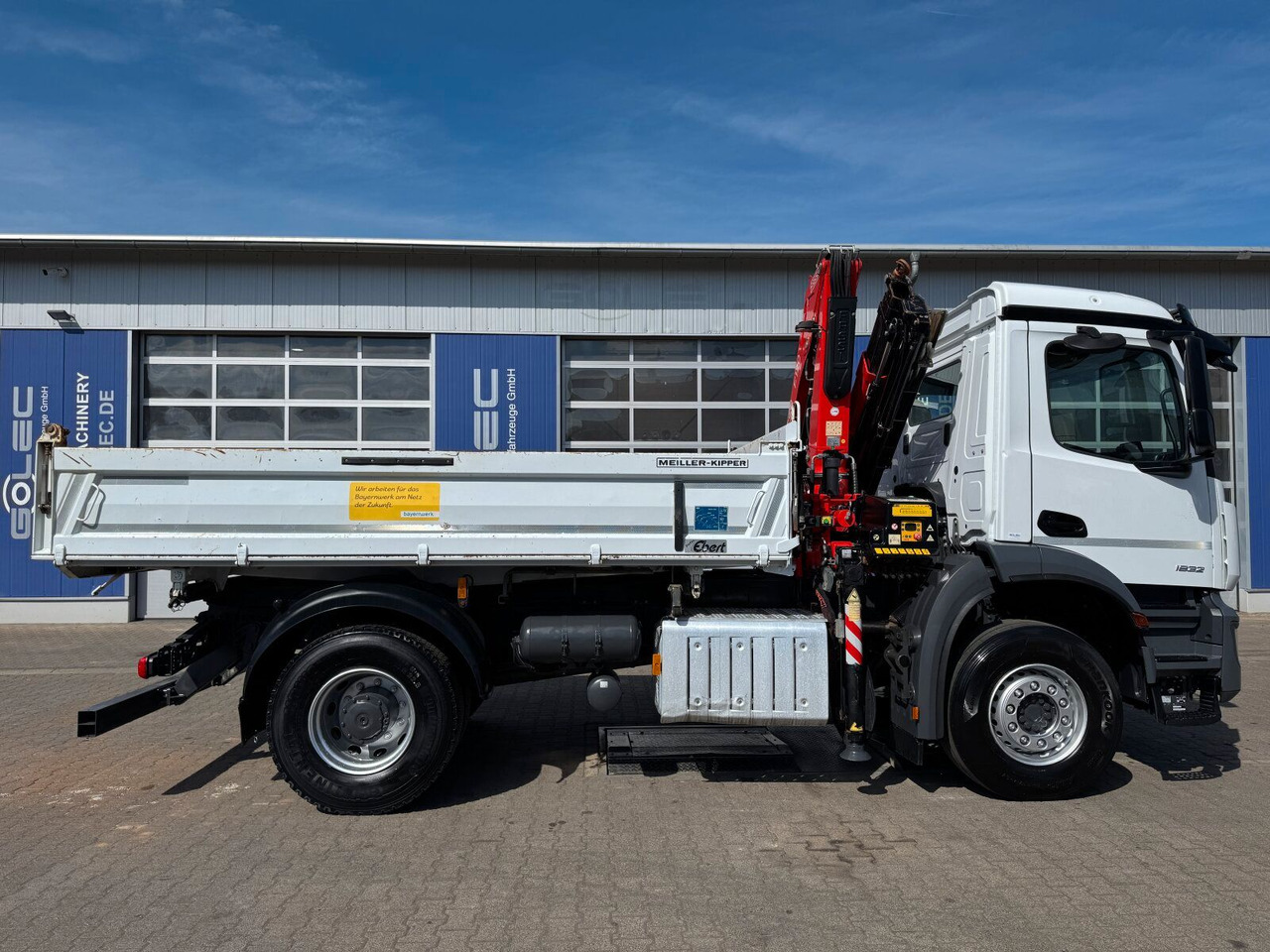 Mercedes-Benz AROCS 1832 4x2 Euro 6 Kipper Kran FASSI F120FB - Camion grue: photos 3 Mercedes-Benz AROCS 1832 4x2 Euro 6 Kipper Kran FASSI F120FB - Camion grue: photos 3